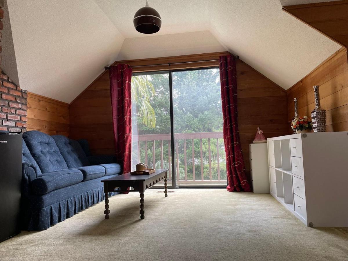 Jason House - Immaculate Suites In A Quiet Seaside Neighbourhood Near Uvic Victoria Exteriör bild