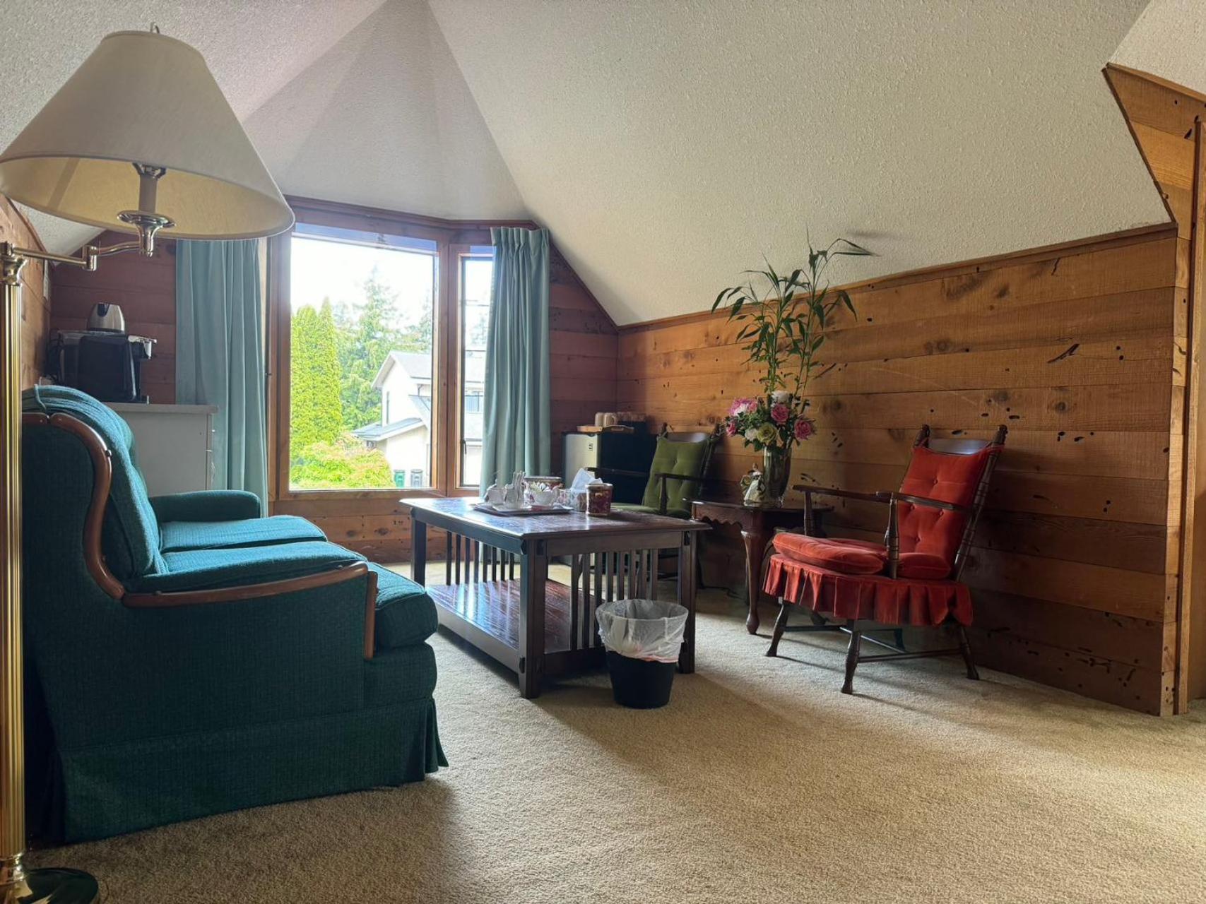Jason House - Immaculate Suites In A Quiet Seaside Neighbourhood Near Uvic Victoria Exteriör bild